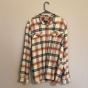 Patagonia Men’s Long Sleeve Fjord Flannel Shirt